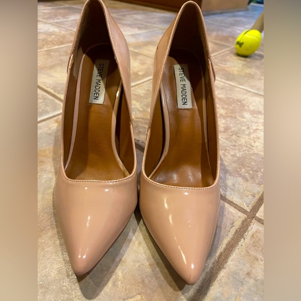 Steve Madden Shoes - Picture 1 of 9